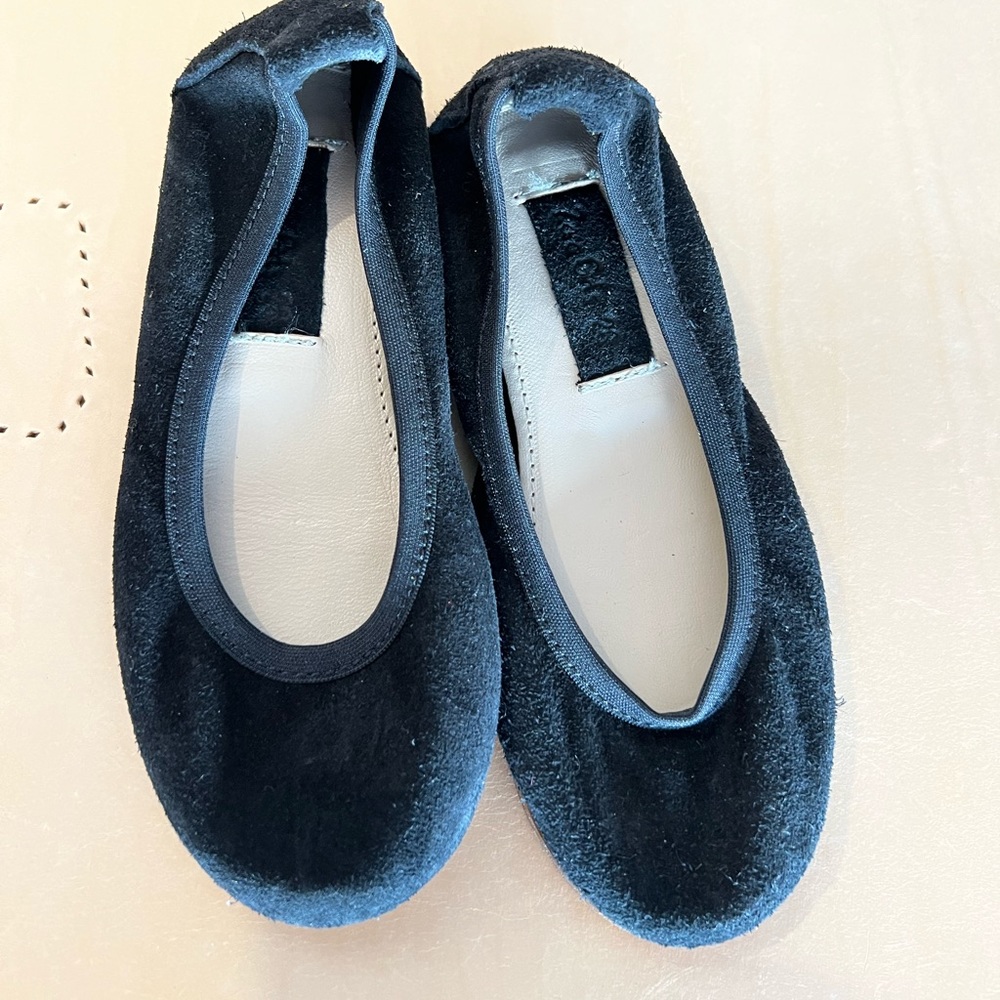 Zara ballet  shoes great cond sz 26 (9,5us) black suede